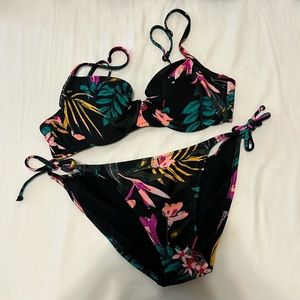Old Navy Black Floral Bikini Set Size M